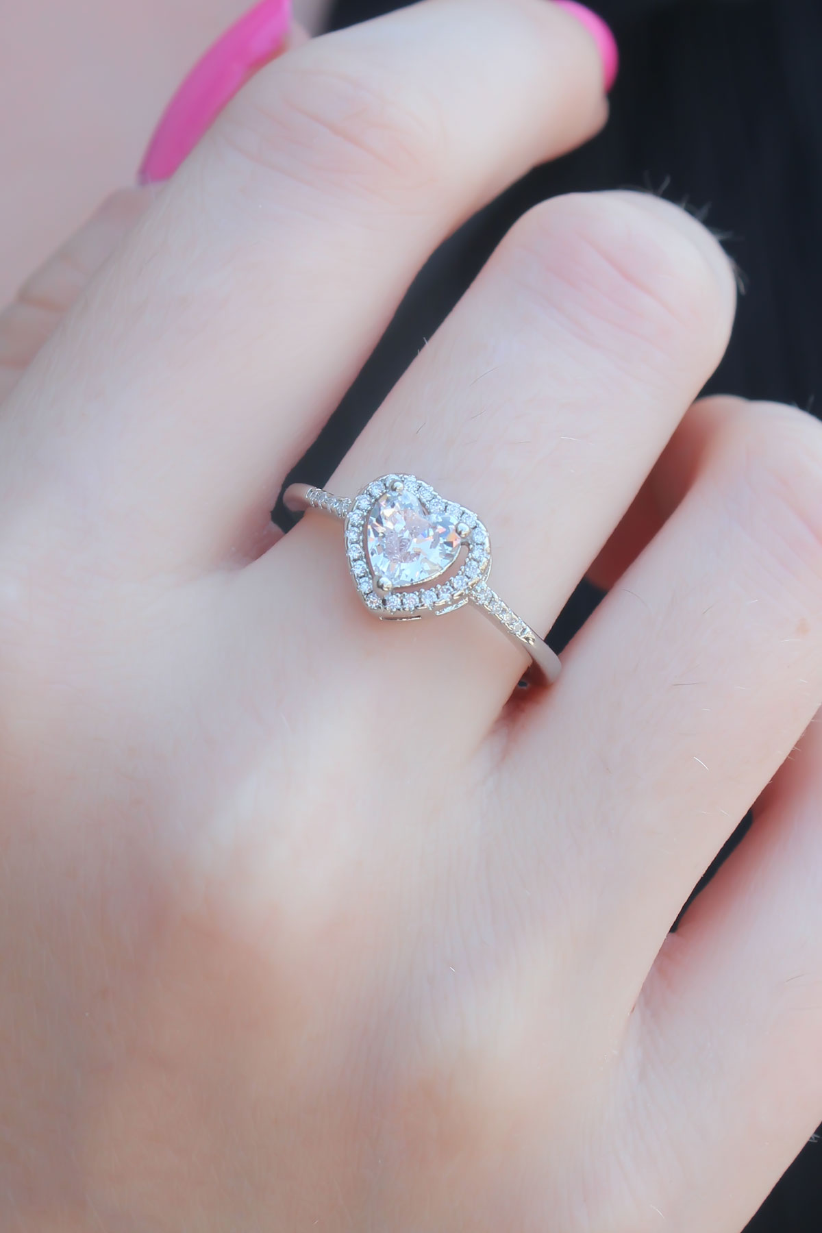 Charm Yüzük Nedir?